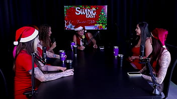 Se assustou com um pau de 24cm a dificuldade de engolir pau grosso e grande mas até um dedo especial swing cast de natal watch sheer red