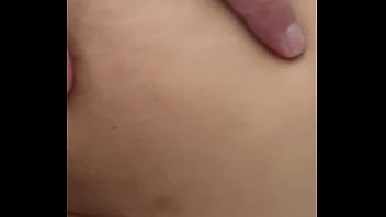 Me vengo dentro del coño de mi vecina