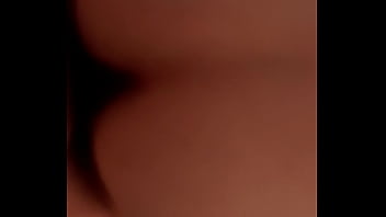 Je jouie dans sa chatte