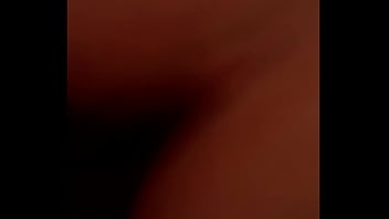 Je jouie dans sa chatte