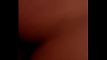 Je jouie dans sa chatte