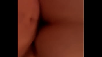 Je jouie dans sa chatte