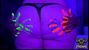Glow n dark spanking stacxxxs & nikki cakes