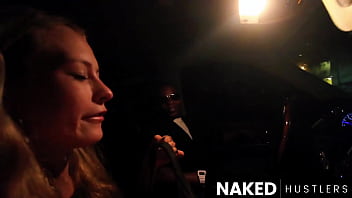 Blonde tinder date slurps me up before dinner