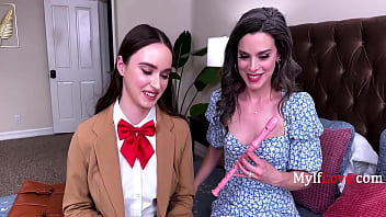 This flute is way girthier than mine