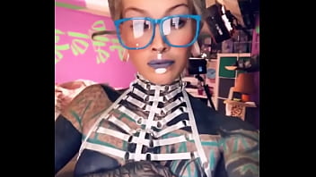 How Do You Like My Makeup Matches The Glasses #makeuplooks #styledright #glassesfashion#anuskatz #annuschkatz thumbnail