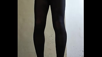 高跟黑丝 thumbnail