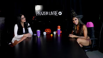 Tamanho não é documento contou sobre sua vida no exibisionismo e seus lugares preferidos para transar é casal fada prazeres sheer red halloween