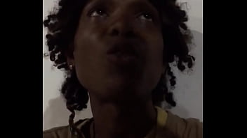 Discute diariamente con su madre por el amor que le tiene a la calle