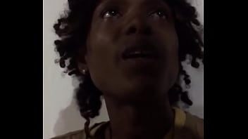 Discute diariamente con su madre por el amor que le tiene a la calle