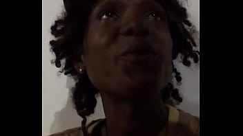 Discute diariamente con su madre por el amor que le tiene a la calle