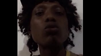 Discute diariamente con su madre por el amor que le tiene a la calle