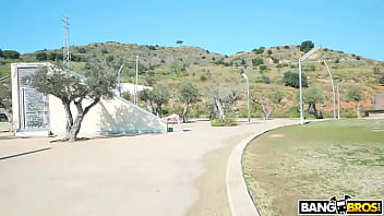 Fucking bratz in public