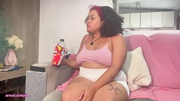 Fat girl massive farts while eating & watching tv