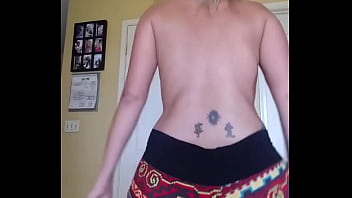 Savana styles twerk for her fans only