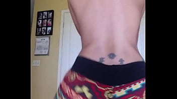 Savana styles twerk for her fans only