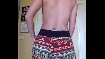 Savana styles twerk for her fans only