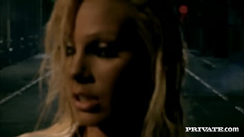 Interracial ffm threesome with bambi and sandy blowjob and facial