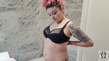 4k pissing on myself before shower impossible position pee