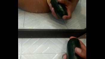 Disfrutando Yo Solo De Una Rica Cogida Con Un Juguetito thumbnail