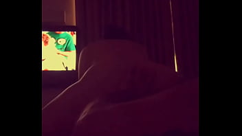 Curvy colombia gets a finger in her ass