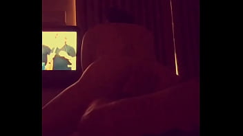 Curvy colombia gets a finger in her ass