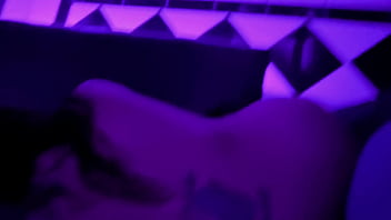 Sexo caliente en un club swinger video completo en red