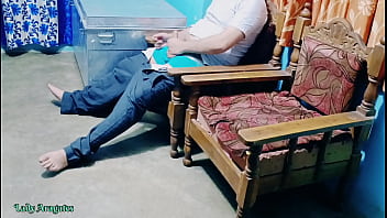 Bhai ne apni badi behen ki taange utha kar lapa lap choda