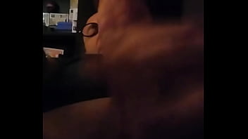 Pensando en ti haciendo una paja me toco el pene y