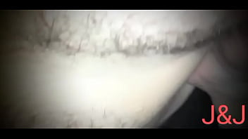 No escurinho colocando gostoso em mim até gozar