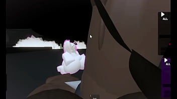 Masturbo mi enorme bbc para la novia de mi amigo