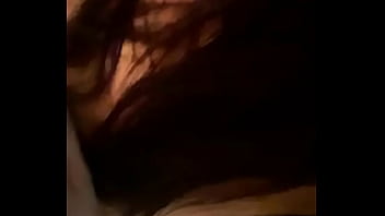 La grabo por espejo mientras follamos