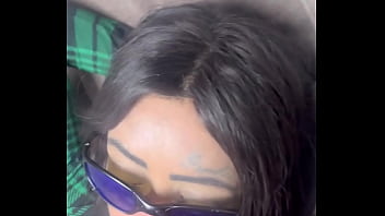 Essa safada adora uma rola bem grossa na bucetona dela