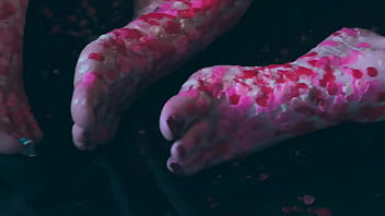 These feet only get excited with kinky games