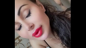 Envie de voir la suite beaucoup plus hard et non flouté des vidéos