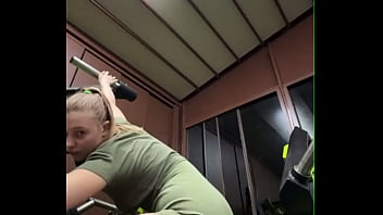 Big dick in my anal in the gym