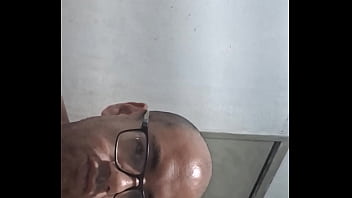 Mostro o pau que tenho