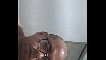 Mostro o pau que tenho