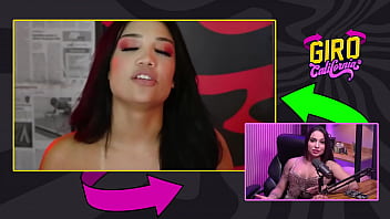 A Monique Mergulhou Pelada thumbnail