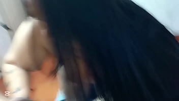 Sexy gordita en ropa interior me seduce con su culazo y me chupa la verga para que la folle duro