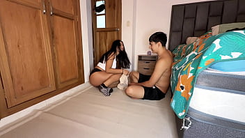 Ingenua latina pierde en mi juego la follo muy duro