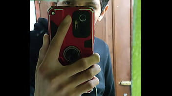 Mi gran pene está deseoso de follar a mi hermanastra