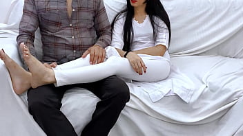 मेरी सास की पतली कमर और मोटी गांड देखकर मेरा लंड खड़ा हो गया मेरी सास की पतली कमर और मोटी गांड देखकर मेरा लंड खड़ा हो गया