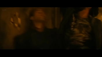 3 novin socando no gostosa do capitão pátria