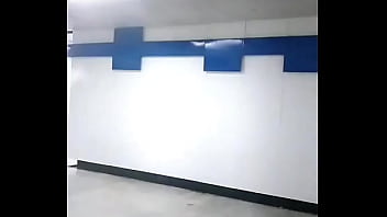 Jaja imagínate vivir en suiza y tener un buen sistema de transporte público mejor ponte los audífonos mi reyn