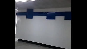 Jaja imagínate vivir en suiza y tener un buen sistema de transporte público mejor ponte los audífonos mi reyn