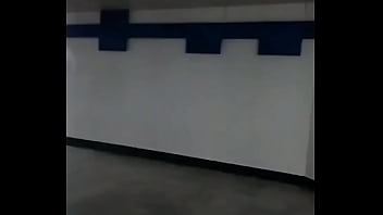 Jaja imagínate vivir en suiza y tener un buen sistema de transporte público mejor ponte los audífonos mi reyn