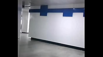 Jaja imagínate vivir en suiza y tener un buen sistema de transporte público mejor ponte los audífonos mi reyn