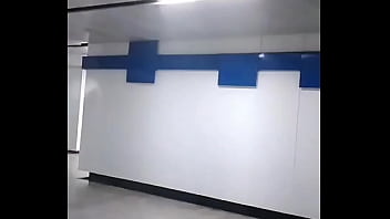 Jaja imagínate vivir en suiza y tener un buen sistema de transporte público mejor ponte los audífonos mi reyn