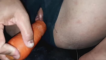 Busty amateur milf loves blowjob